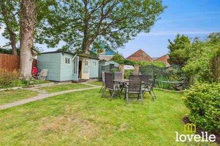 4 bedroom Semi-detached house for sale in Northgate, Cottingham, East Riding of Yorkshire, HU16