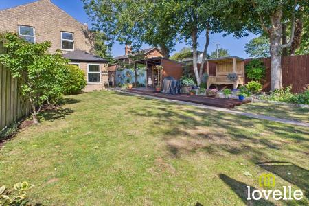 4 bedroom Semi-detached house for sale in Northgate, Cottingham, East Riding of Yorkshire, HU16