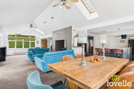 4 bedroom Detached house for sale in North Moor Lane, Cottingham, East Riding of Yorkshire, HU16