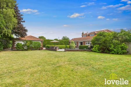 4 bedroom Detached house for sale in North Moor Lane, Cottingham, East Riding of Yorkshire, HU16