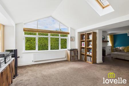 4 bedroom Detached house for sale in North Moor Lane, Cottingham, East Riding of Yorkshire, HU16