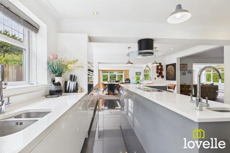 4 bedroom Detached house for sale in North Moor Lane, Cottingham, East Riding of Yorkshire, HU16