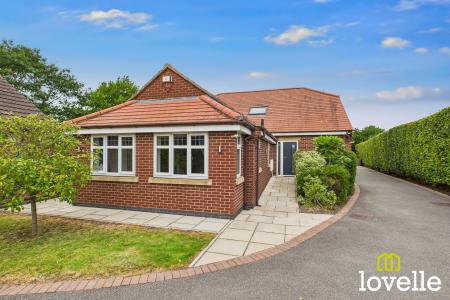4 bedroom Detached house for sale in North Moor Lane, Cottingham, East Riding of Yorkshire, HU16