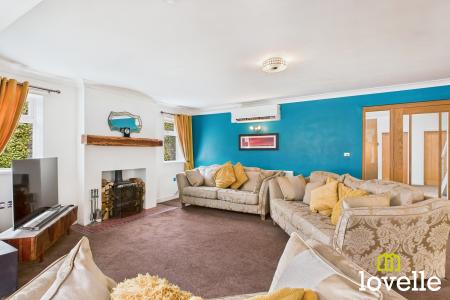 4 bedroom Detached house for sale in North Moor Lane, Cottingham, East Riding of Yorkshire, HU16