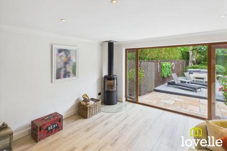 4 bedroom Detached house for sale in New Village Road, Cottingham, East Riding of Yorkshire, HU16