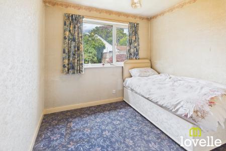 2 bedroom Bungalow for sale in Canada Drive, Cottingham, East Riding of Yorkshire, HU16