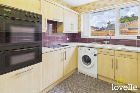 2 bedroom Bungalow for sale in Canada Drive, Cottingham, East Riding of Yorkshire, HU16