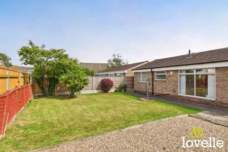 2 bedroom Bungalow for sale in Canada Drive, Cottingham, East Riding of Yorkshire, HU16