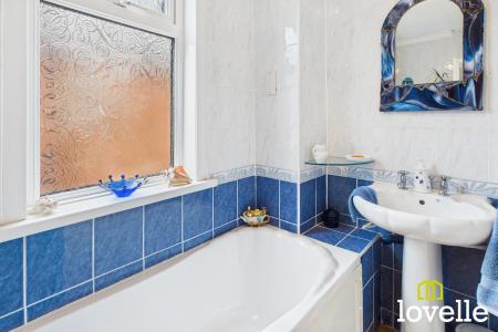 4 bedroom Semi-detached house for sale in Kingtree Avenue, Cottingham, East Riding of Yorkshire, HU16