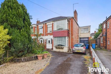 4 bedroom Semi-detached house for sale in Kingtree Avenue, Cottingham, East Riding of Yorkshire, HU16
