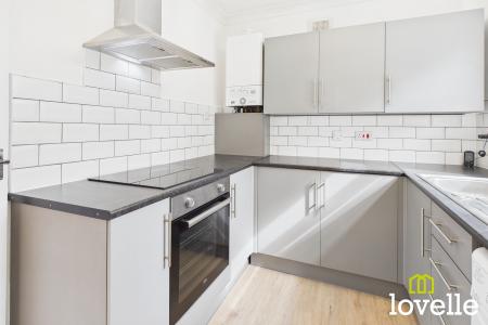 2 bedroom Flat for sale in Greendale Court, Cottingham, East Riding of Yorkshire, HU16