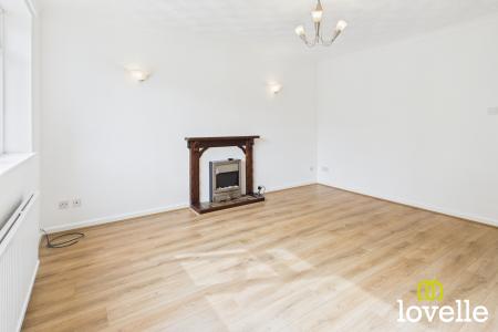 2 bedroom Flat for sale in Greendale Court, Cottingham, East Riding of Yorkshire, HU16