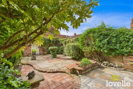 3 bedroom Terraced House for sale in Marlborough Avenue, Kingston upon Hull, HU5
