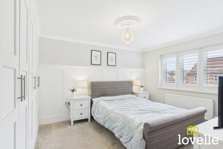 4 bedroom Detached house for sale in Cherry Avenue, Hessle, East Riding of Yorkshire, HU13