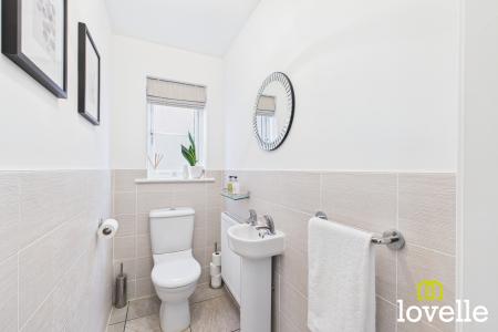 4 bedroom Detached house for sale in Cherry Avenue, Hessle, East Riding of Yorkshire, HU13