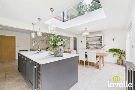 4 bedroom Detached house for sale in Cherry Avenue, Hessle, East Riding of Yorkshire, HU13