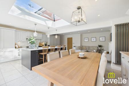 4 bedroom Detached house for sale in Cherry Avenue, Hessle, East Riding of Yorkshire, HU13