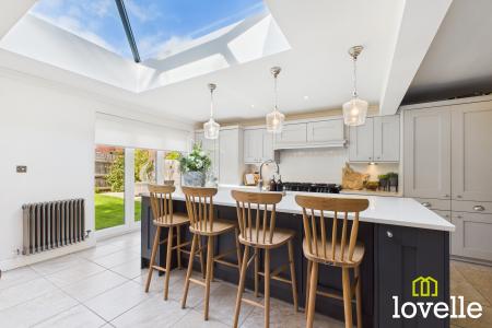 4 bedroom Detached house for sale in Cherry Avenue, Hessle, East Riding of Yorkshire, HU13