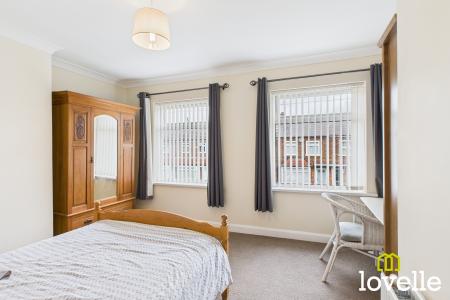 2 bedroom Terraced House for sale in Bedford Road, Hessle, East Riding of Yorkshire, HU13
