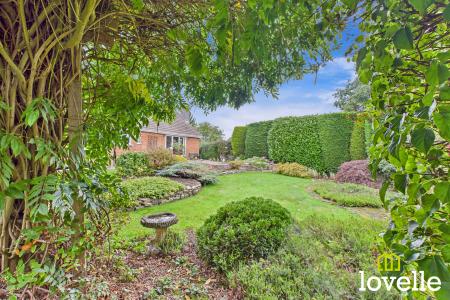 3 bedroom Detached bungalow for sale in Brantingham Close, Cottingham, East Riding of Yorkshire, HU16