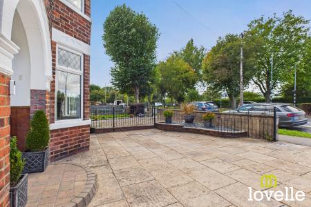 3 bedroom Terraced House for sale in Bricknell Avenue, Kingston upon Hull, HU5