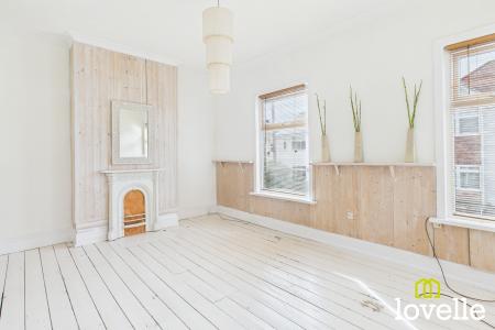 2 bedroom Terraced House for sale in Main Street, Willerby, East Riding of Yorkshire, HU10