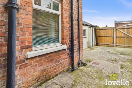 2 bedroom Terraced House for sale in Main Street, Willerby, East Riding of Yorkshire, HU10