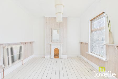 2 bedroom Terraced House for sale in Main Street, Willerby, East Riding of Yorkshire, HU10