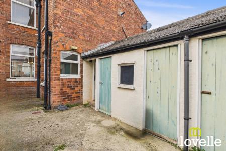 2 bedroom Terraced House for sale in Main Street, Willerby, East Riding of Yorkshire, HU10