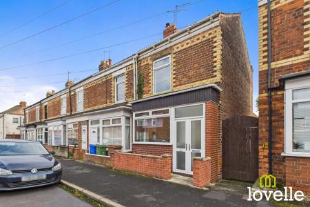 2 bedroom Terraced House for sale in Cornwall Street, Cottingham, East Riding of Yorkshire, HU16
