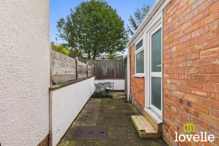 2 bedroom Terraced House for sale in Cornwall Street, Cottingham, East Riding of Yorkshire, HU16