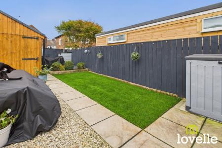 2 bedroom Semi-detached house for sale in Bon Accord Road, Hessle, East Riding of Yorkshire, HU13