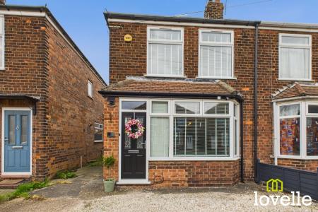 2 bedroom Semi-detached house for sale in Bon Accord Road, Hessle, East Riding of Yorkshire, HU13