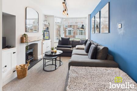 2 bedroom Semi-detached house for sale in Bon Accord Road, Hessle, East Riding of Yorkshire, HU13