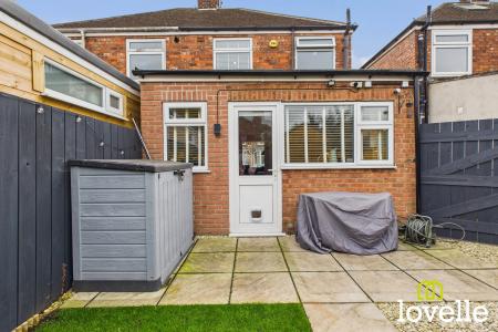 2 bedroom Semi-detached house for sale in Bon Accord Road, Hessle, East Riding of Yorkshire, HU13