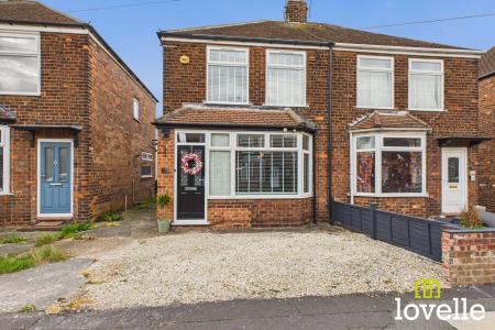2 bedroom Semi-detached house for sale in Bon Accord Road, Hessle, East Riding of Yorkshire, HU13