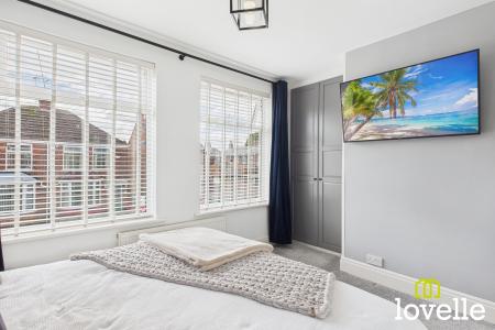 2 bedroom Semi-detached house for sale in Bon Accord Road, Hessle, East Riding of Yorkshire, HU13