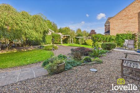 4 bedroom Detached house for sale in North Moor Lane, Cottingham, East Riding of Yorkshire, HU16