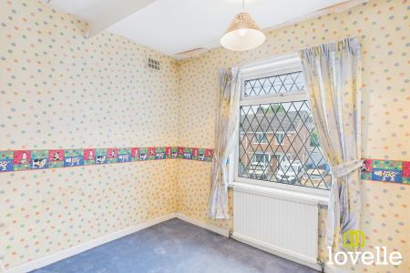 3 bedroom Semi-detached house for sale in Oakdale Avenue, Willerby, East Riding of Yorkshire, HU10