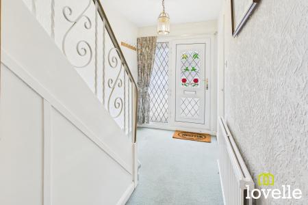3 bedroom Semi-detached house for sale in Oakdale Avenue, Willerby, East Riding of Yorkshire, HU10