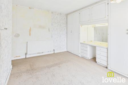 3 bedroom Semi-detached house for sale in Oakdale Avenue, Willerby, East Riding of Yorkshire, HU10