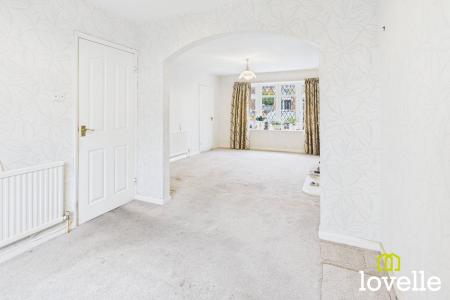 3 bedroom Semi-detached house for sale in Oakdale Avenue, Willerby, East Riding of Yorkshire, HU10