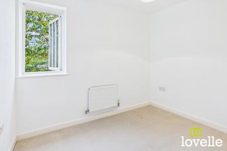 2 bedroom Flat for sale in South Lane, Hessle, East Riding of Yorkshire, HU13