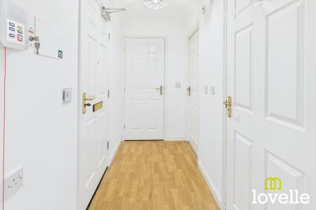 1 bedroom Flat for sale in Shardeloes Court Kingtree Avenue, Cottingham, East Riding of Yorkshire, HU16