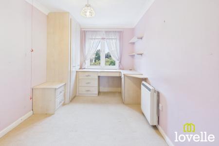 1 bedroom Flat for sale in Shardeloes Court Kingtree Avenue, Cottingham, East Riding of Yorkshire, HU16