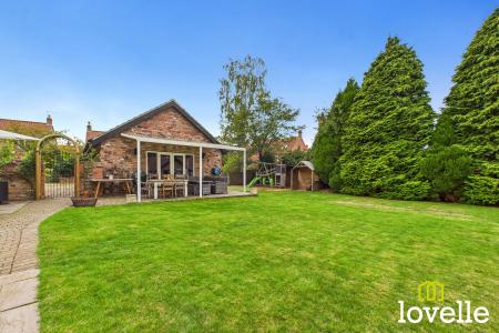 4 bedroom Character Property for sale in Church Hill, South Cave, East Riding of Yorkshire, HU15