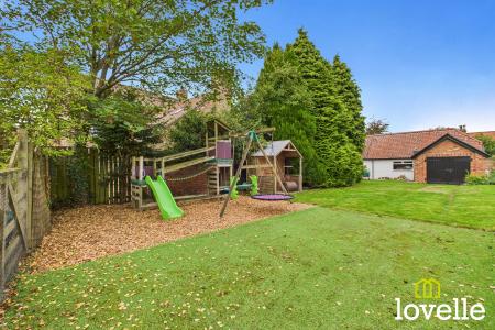 4 bedroom Character Property for sale in Church Hill, South Cave, East Riding of Yorkshire, HU15