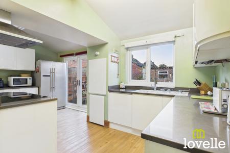 3 bedroom Semi-detached house for sale in New Village Road, Cottingham, HU16