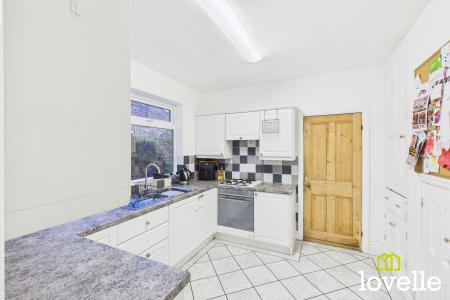 3 bedroom Terraced House for sale in Marlborough Avenue, Kingston upon Hull, HU5