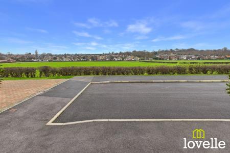 4 bedroom Detached house for sale in Radcliffe Grove, Cottingham, HU16